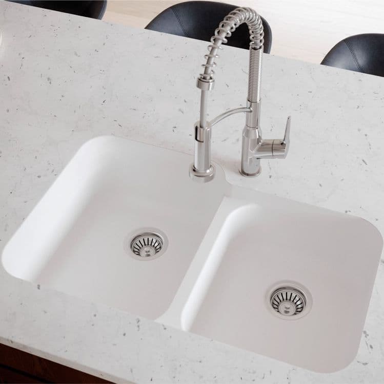 32" Seamless Undermount Large/Small Bowl Quartz Kitchen Sink in White